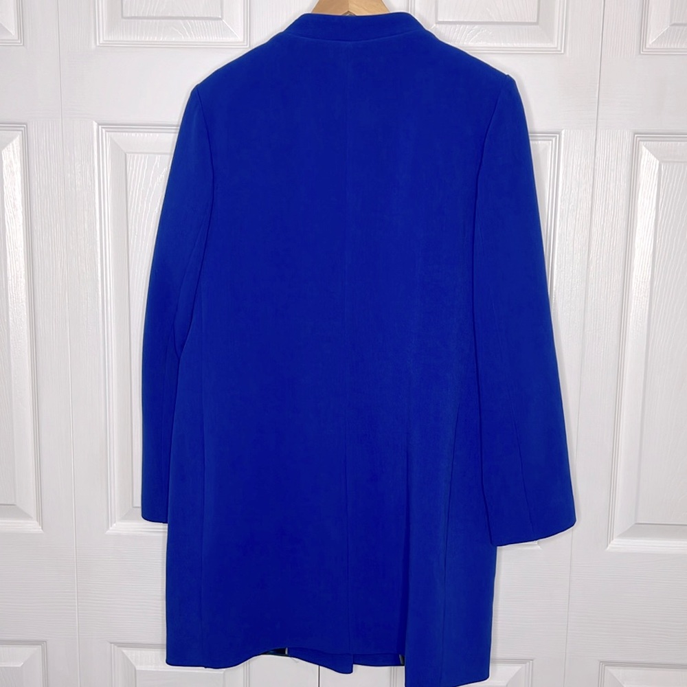 T Tahari Cobalt Blue Large Snap Button Closure Si… - image 3